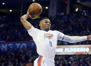 费德勒在掘金比赛中比分优势明显，关键助攻引发热议！